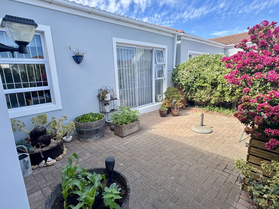 3 Bedroom Property for Sale in Parklands Western Cape